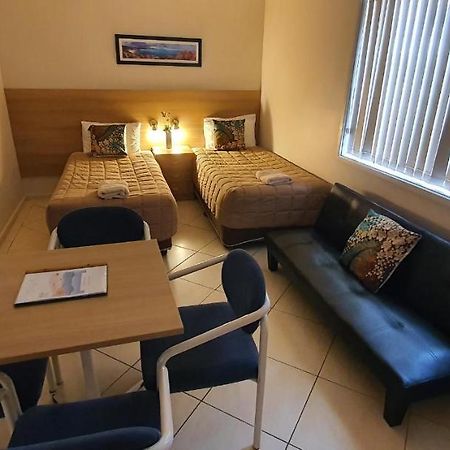 Central Motel Нельсон-Бей Экстерьер фото