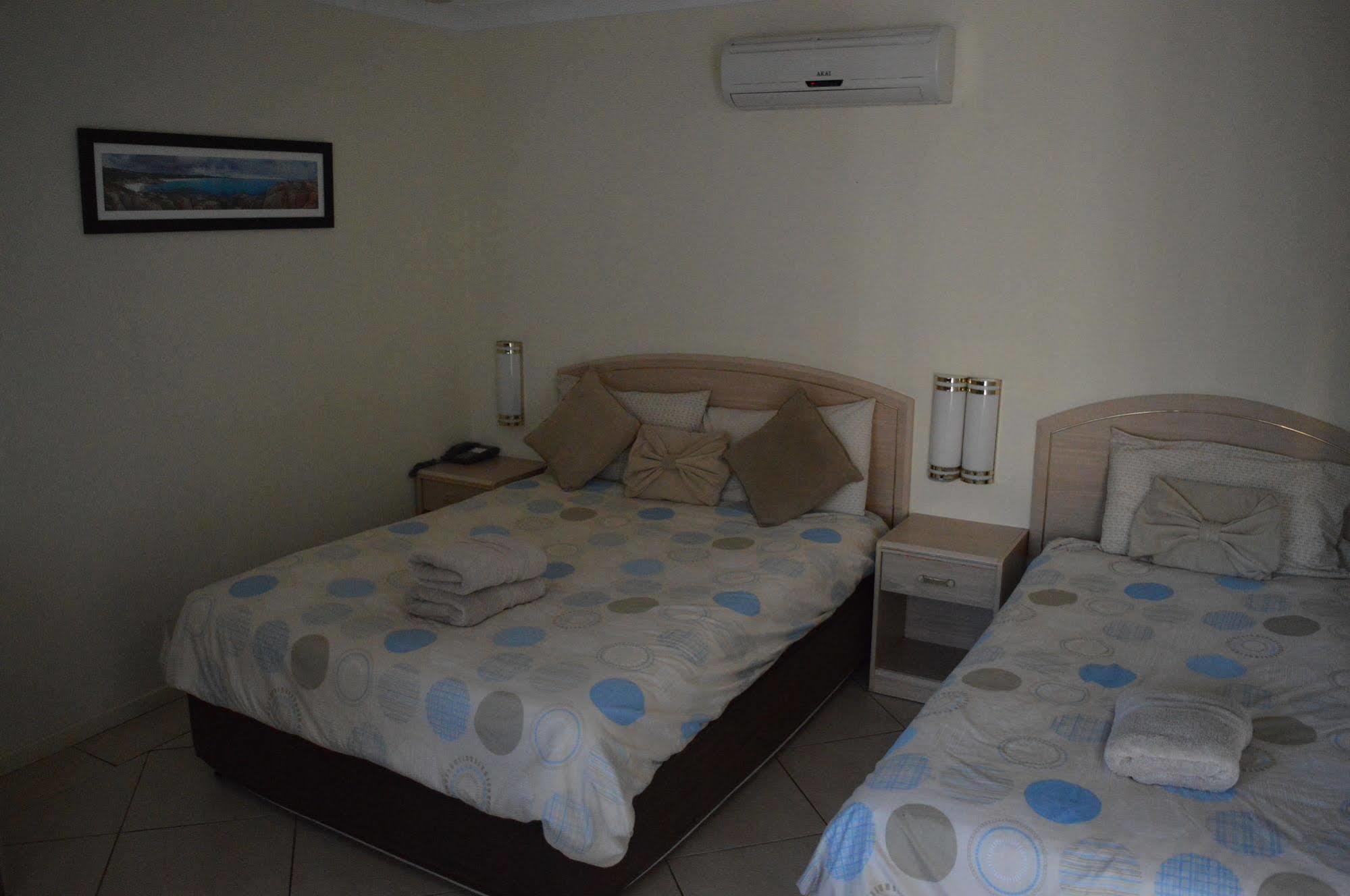 Central Motel Нельсон-Бей Экстерьер фото